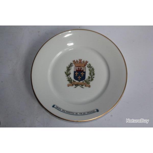 Assiette Union des soci�t�s de Tir de France porcelaine Limoges