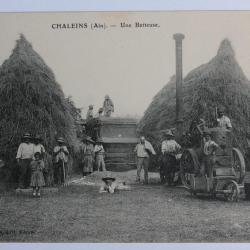 CPA Ain Chaleins Une batteuse