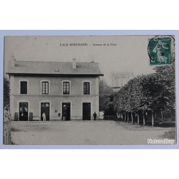 CPA Indre-et-Loire L'�le Bouchard Avenue de la gare