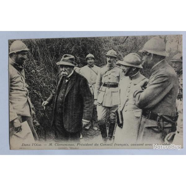 CPA Oise Clemenceau Pr�sident du conseil causant avec un soldat