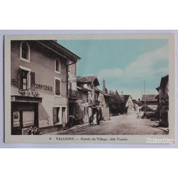 CPA Haute-Savoie Valleiry Entr�e du village c�t� Vuacke