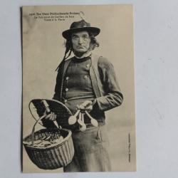 CPA Vieux professionnels Bretons Fabricant de cuillers bois Foire