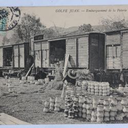 CPA Golfe Juan Embarquement de la Poterie culinaire Vallauris Train