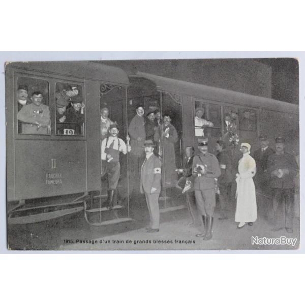 CPA Suisse Passage d'un train de grands bless�s fran�ais Croix-rouge