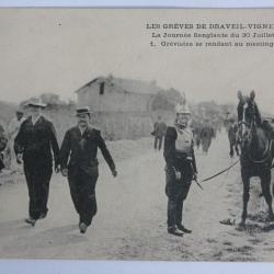 CPA Grèves de Draveil-Vigneux Journée sanglante Grévistes meeting