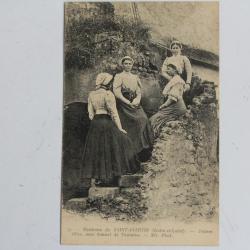 CPA Indre-et-Loire Saint-Avertin Jeunes filles bonnet de Touraine