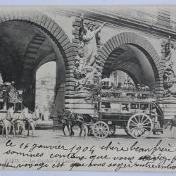 CPA Paris Les guichets du Louvre Omnibus