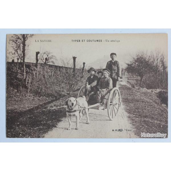 CPA Savoie Types et coutumes Un attelage de chien