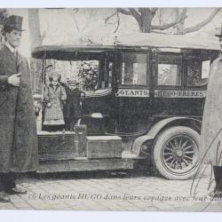 CPA Cirque Les Géants HUGO dans leurs voyages avec leur automobile