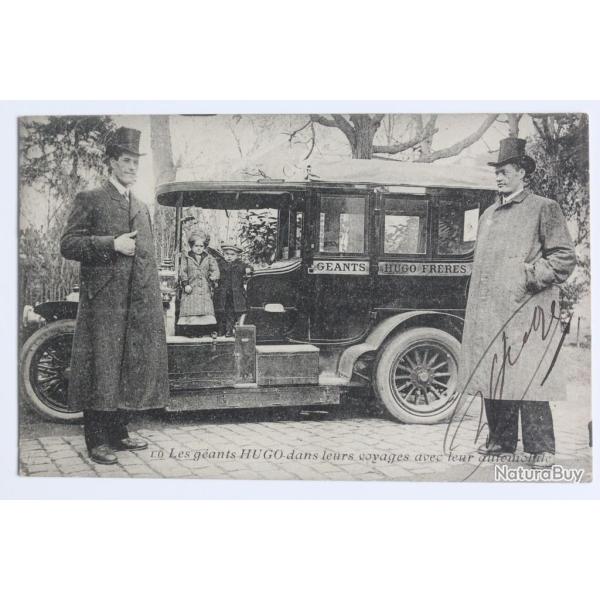 CPA Cirque Les G�ants HUGO dans leurs voyages avec leur automobile