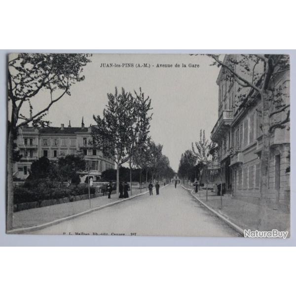 CPA Alpes-Maritimes Juan-les-Pins Avenue de la Gare