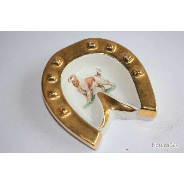 Cendrier Fer � cheval porcelaine Limoges Chien de chasse