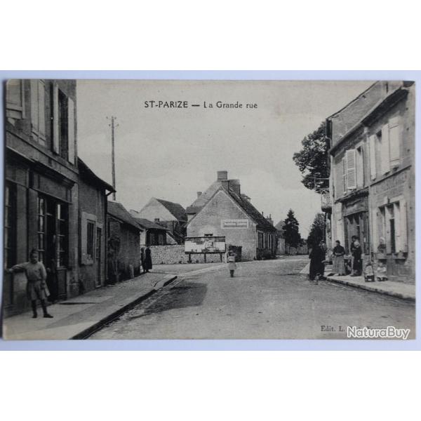 CPA St-Parize La grande rue Ni�vre