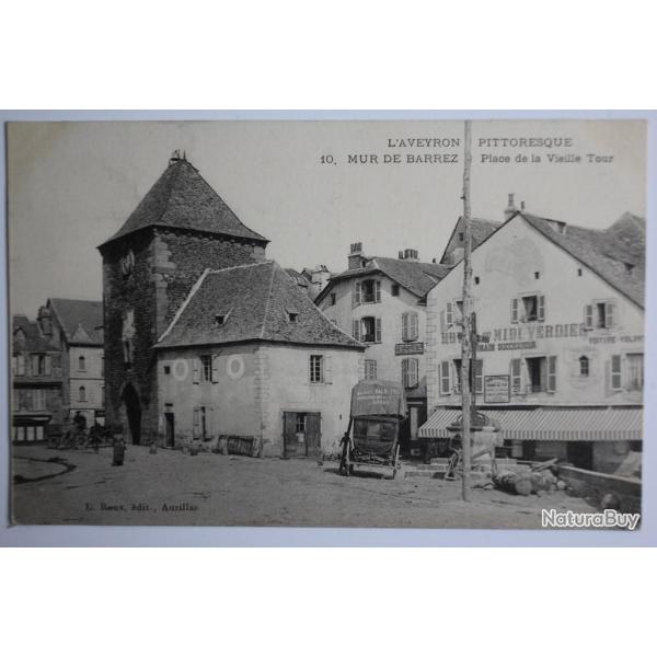 CPA L'Aveyron pittoresque Mur de Barrez Place de la vieille Tour