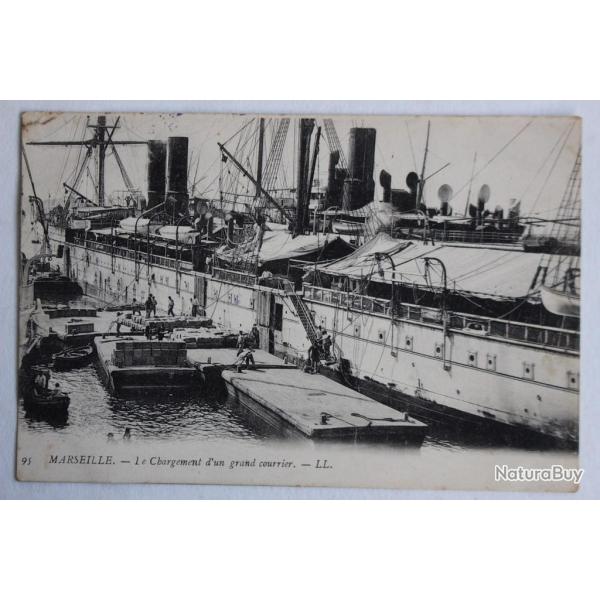 CPA Marseille Le chargement d'un grand courrier