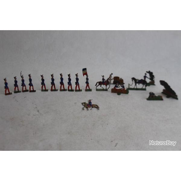 Soldats plats d'�tain France jouet