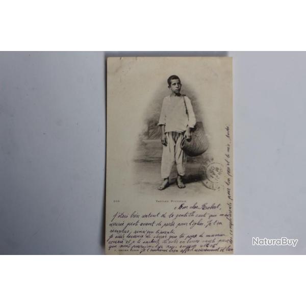 Carte postale ancienne Yaouled Portefaix Alg�rie enfant
