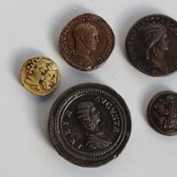 Anciens moulages 5 monnaies antiques
