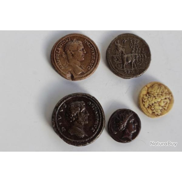 Anciens moulages 5 monnaies antiques