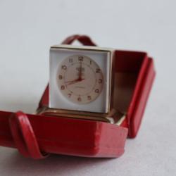 Pendulette de Voyage m&eacute;canique REVOR Montre