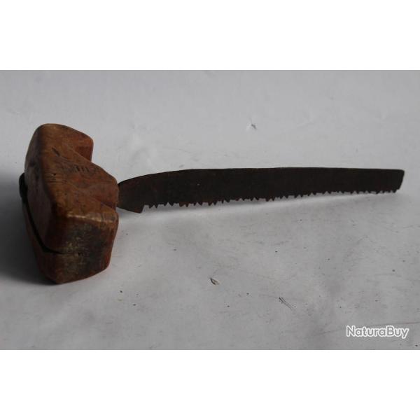 Ancienne scie Art populaire