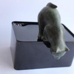 Chat bronze 1900