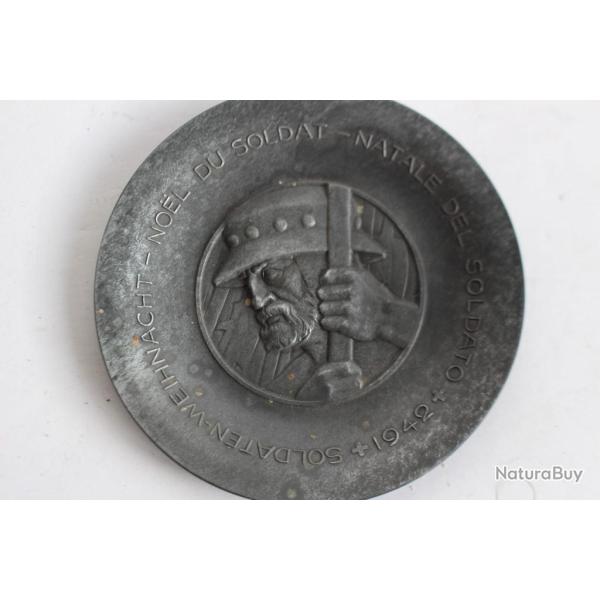 Coupelle No�l du Soldat 1942 sign� HUGUENIN