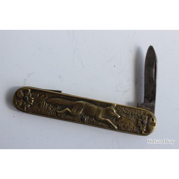 Couteaux de poche chasse a cour