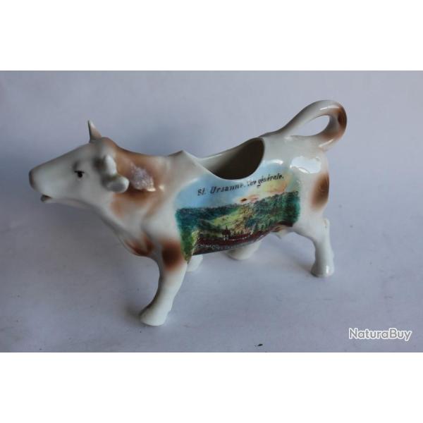 Pot a cr�me porcelaine souvenir  Saint Ursane  vache Art de la table