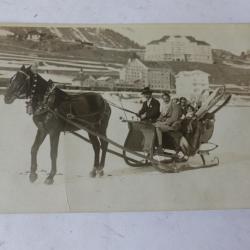CPA l'hiver a Saint-Moritz promenade en traineau