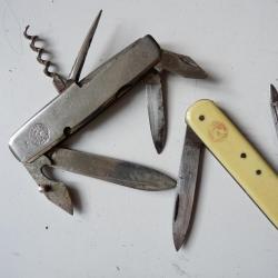 Deux couteaux champagne Canard Duchene Ludes