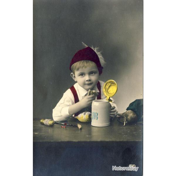 CPA Militaria Patriotique Enfant Guerre