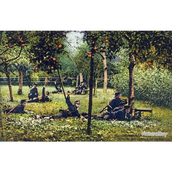 CPA Militaria Suisse Guerre Infanterie Mitrailleurs in Aktion 1914/15