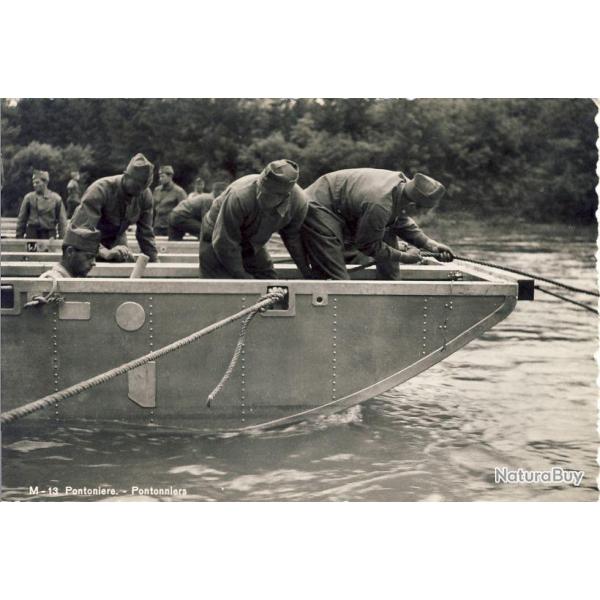 CPA Militaria Guerre Pontoniere Pontonniers en gros plan Rare