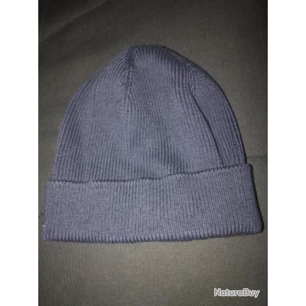 1 bonnet enfant 3 / 4 ans bleu fonc�  chaud  benetton