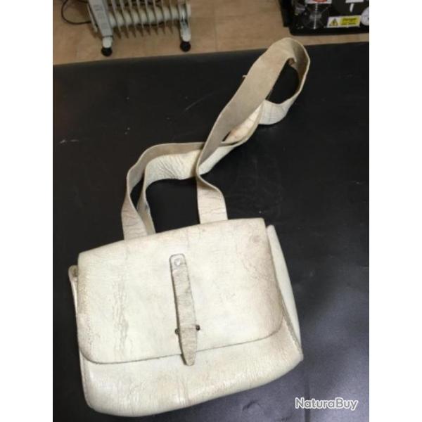 Giberne cartouchiere cuir buffle blanc arm�e fran�aise ann�es 40/50 compl�te avec banderole