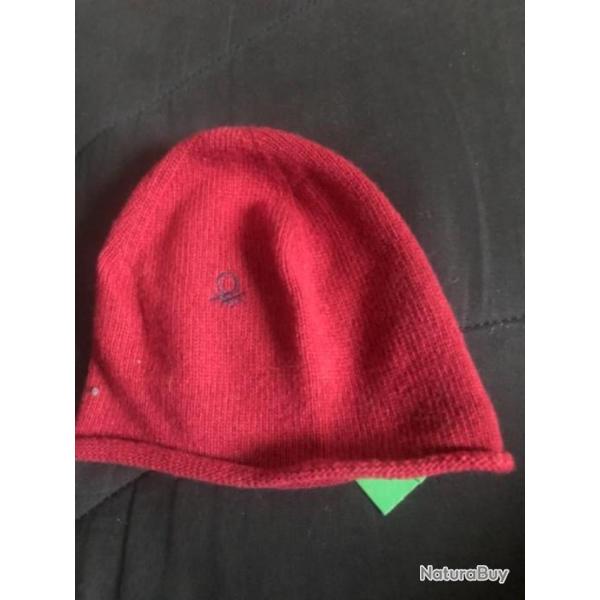1 bonnet enfant 12 / 18 mois bordeaux  benetton