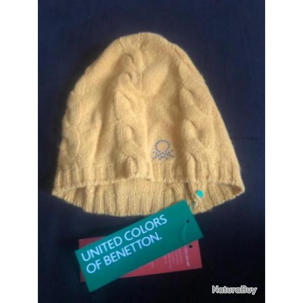 1 bonnet enfant 12 / 18 mois jaune benetton