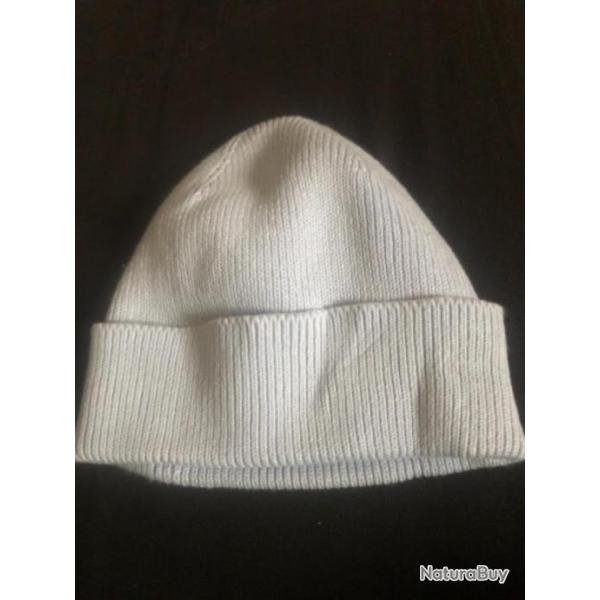 1 bonnet enfant 12 / 18 mois bleu clair petite maille benetton
