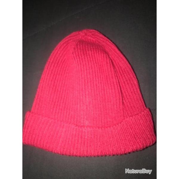 1 bonnet enfant 12 / 18 mois bordeaux petite maille benetton