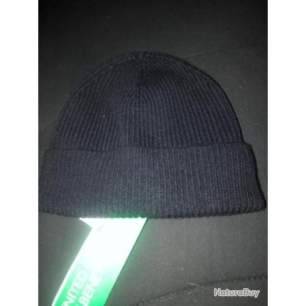 1 bonnet enfant 12 / 18 mois noir petite maille benetton