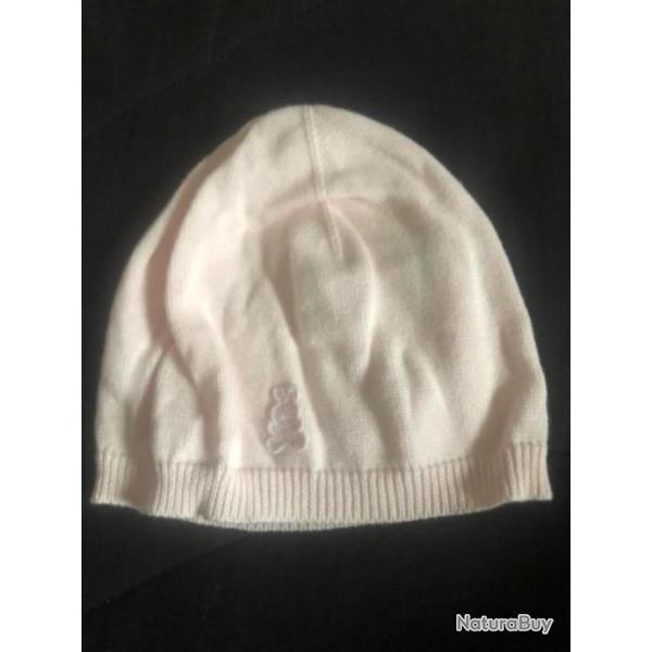 1 bonnet enfant 6 / 9 mois rose p�le benetton