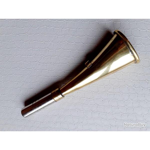 Belle trompe de 16 cm.