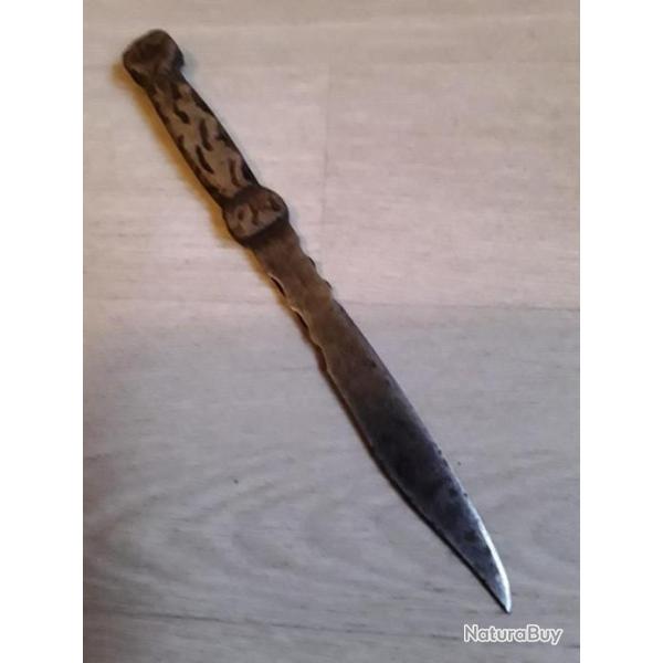 Ancien  grand couteau