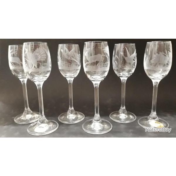 VERRES � LIQUEUR SUR PIED GRAV�S CHASSE