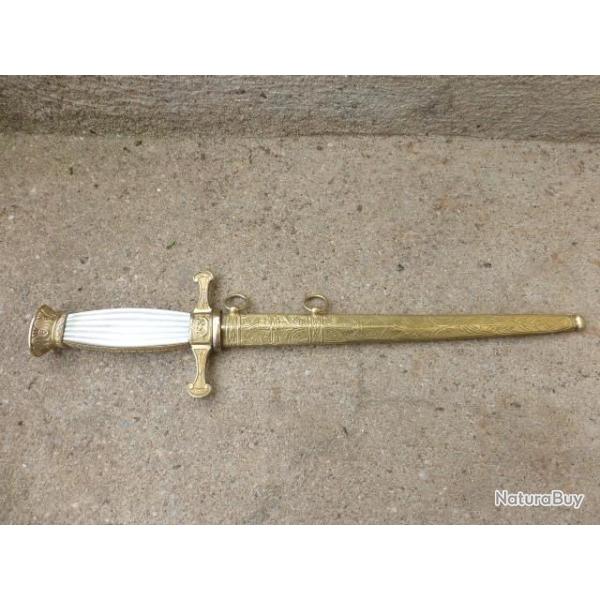 Tr�s belle dague d'Officier de Marine