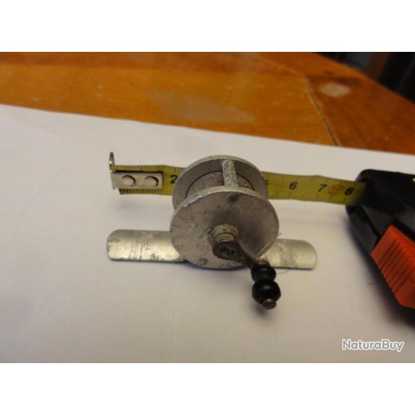 moulinet ancien le plus petit du monde