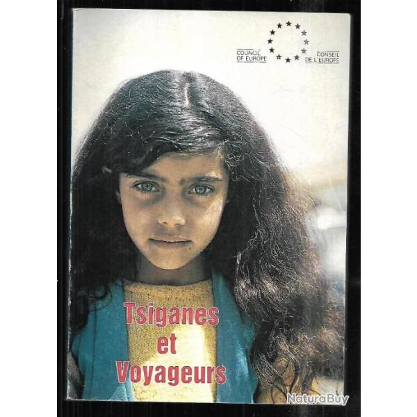 Tsiganes et voyageurs. Donn�es socio-culturelles. Donn�es socio-politiques. Dossiers pour une format