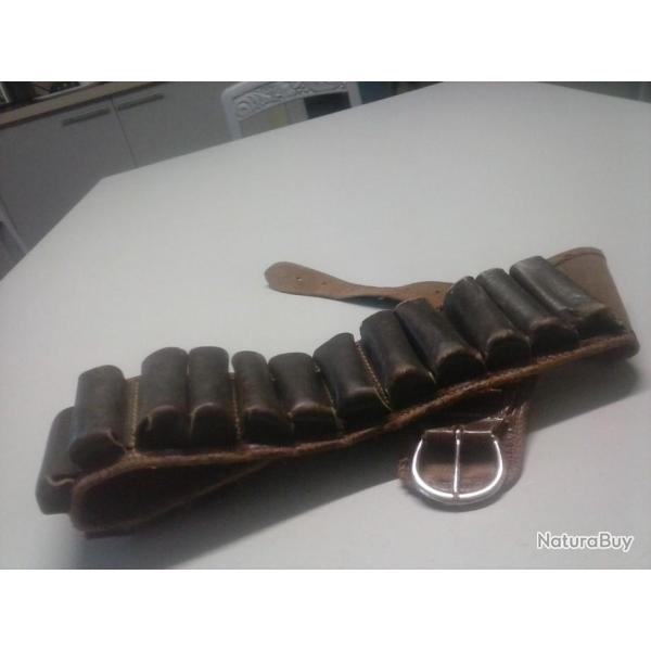 Vd  ancien  cartouchi�re  en cuir et toile  cal 12