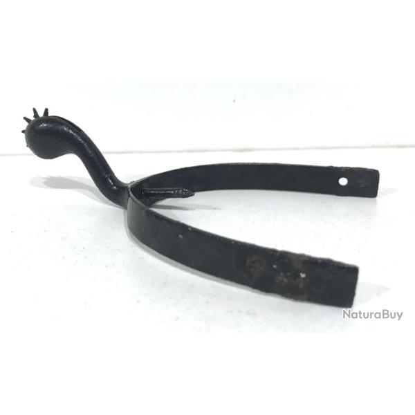 Ancien peron militaire  identifier